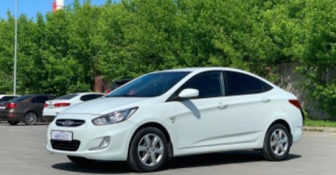 Фотография автомобиля Hyundai Solaris 2010 – 2014 I