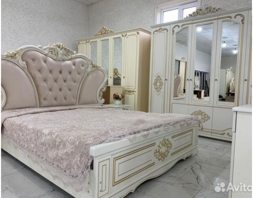 Спальный гарнитур