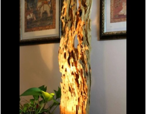 Светильник из дерева
