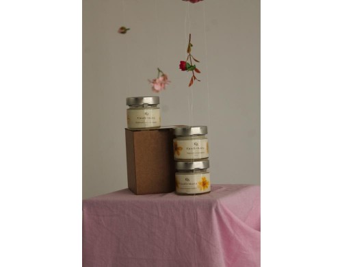 Ароматическая свеча контейнерная с крышкой 100 мл с цветами